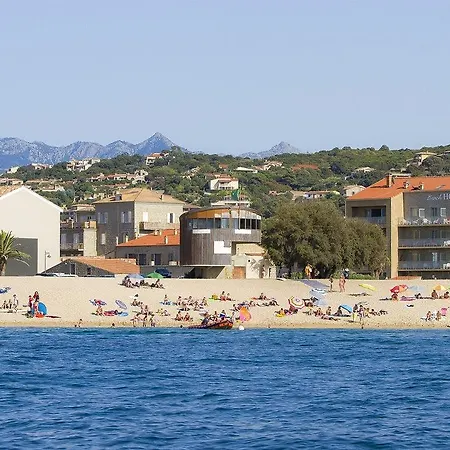 Hotel Beach Hotell 2*