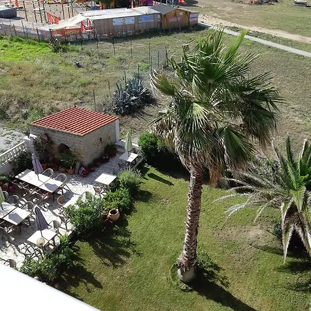 Hotell Hotel Beach 2*