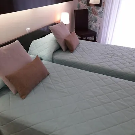 Hôtel Beach Hotel 2*