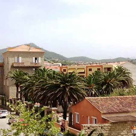 Hôtel Beach 2*