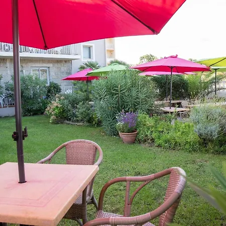 Hotel Beach Otel 2*