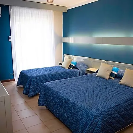 Hotel Beach Hotel 2*