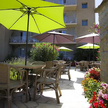 Hôtel Beach 2*