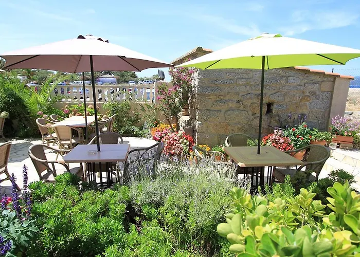 Hôtel Beach 2* Propriano (Corsica)