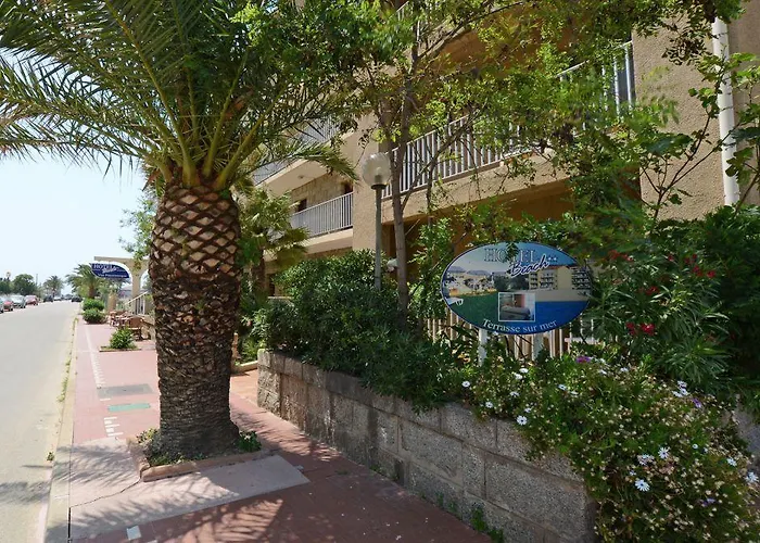 Hotel Beach Hotel 2*