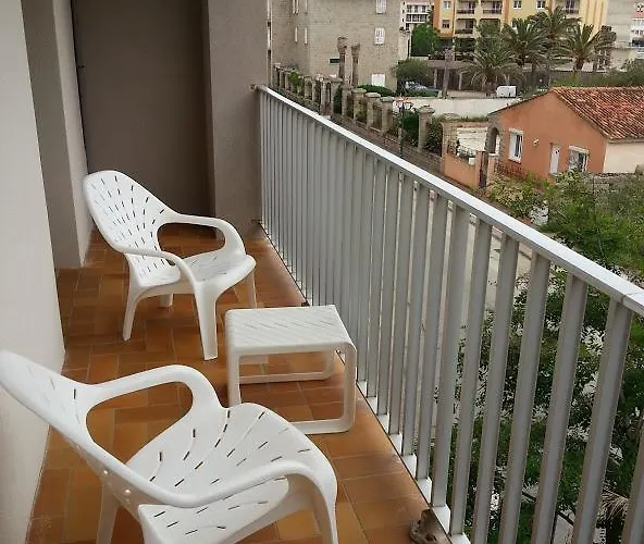 Hotel Beach Hotel 2*